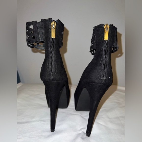 Just Fab Black Platform Pumps - Picture 5 of 7